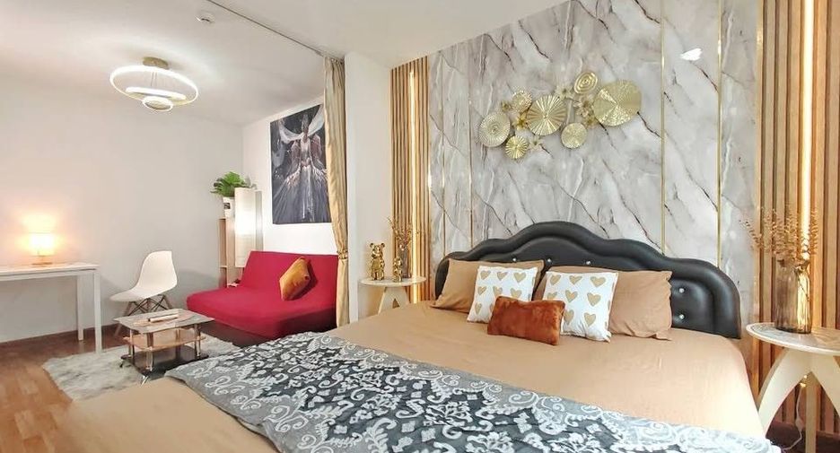 For sale 1 bed condo in Phra Khanong, Bangkok