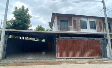 À louer 3 chambres maison à Mueang Phuket, Phuket