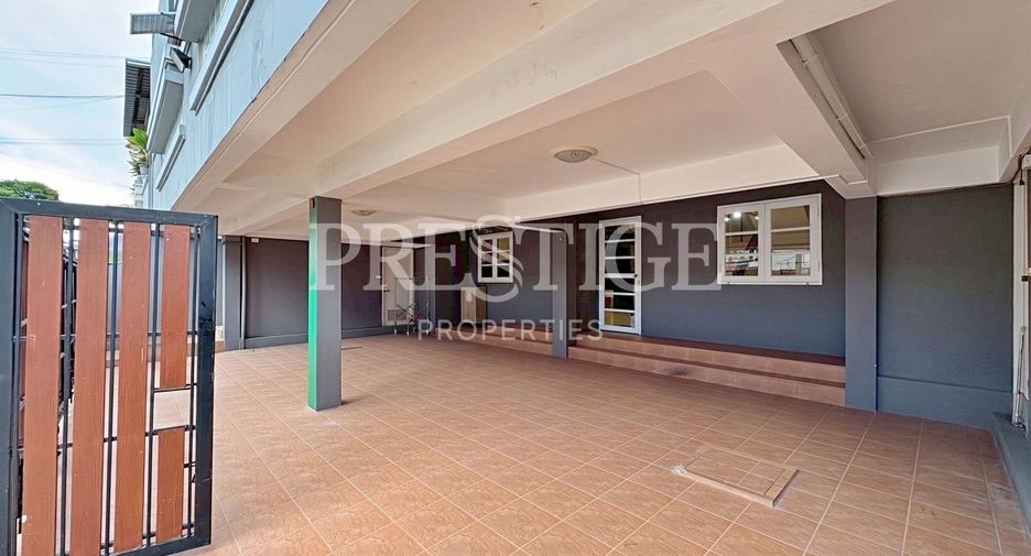 For sale and for rent 12 bedrooms house in Jomtien, Pattaya