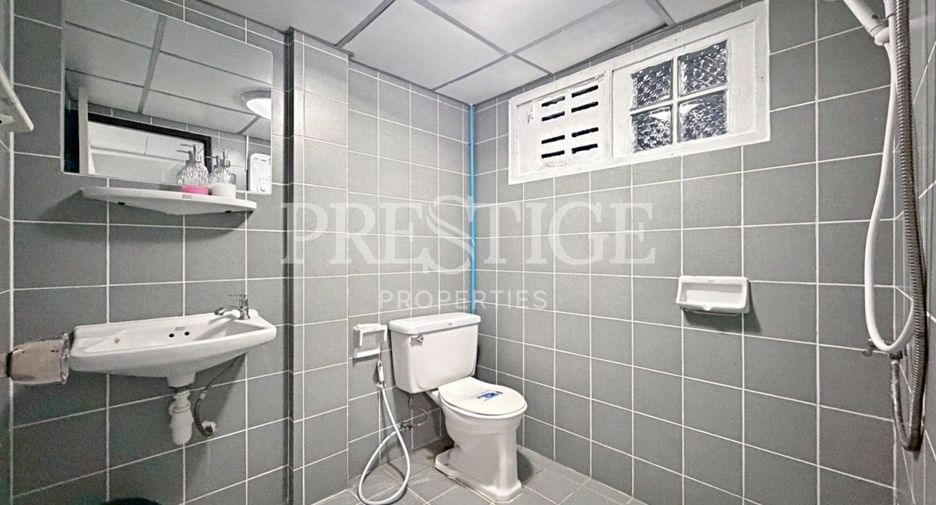For sale and for rent 12 bedrooms house in Jomtien, Pattaya