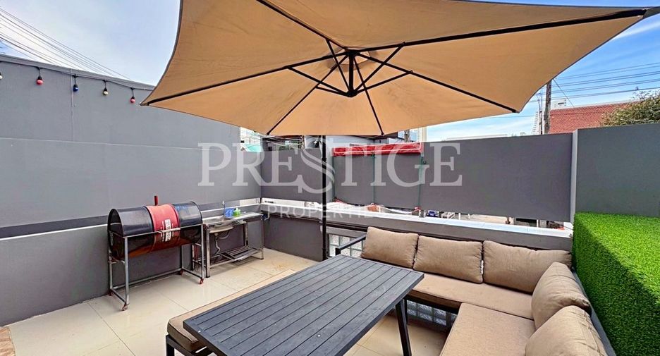 For sale and for rent 12 bedrooms house in Jomtien, Pattaya