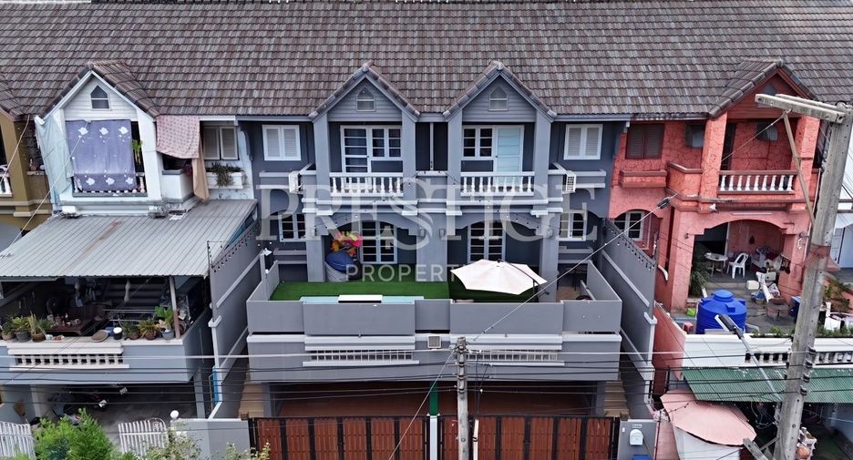 For sale and for rent 12 bedrooms house in Jomtien, Pattaya