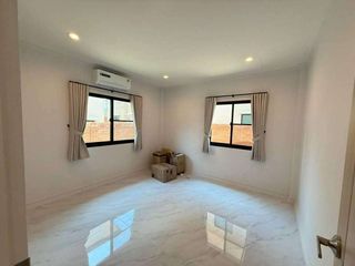 For rent 4 bedrooms house in Mae Rim, Chiang Mai