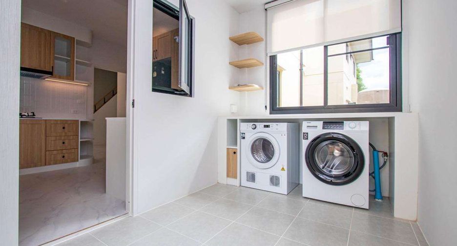 For rent 4 bedrooms house in Mae Rim, Chiang Mai