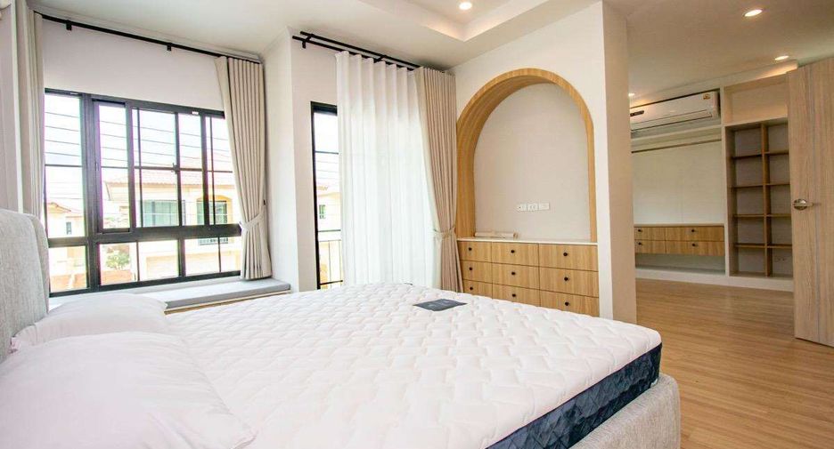 For rent 4 bedrooms house in Mae Rim, Chiang Mai