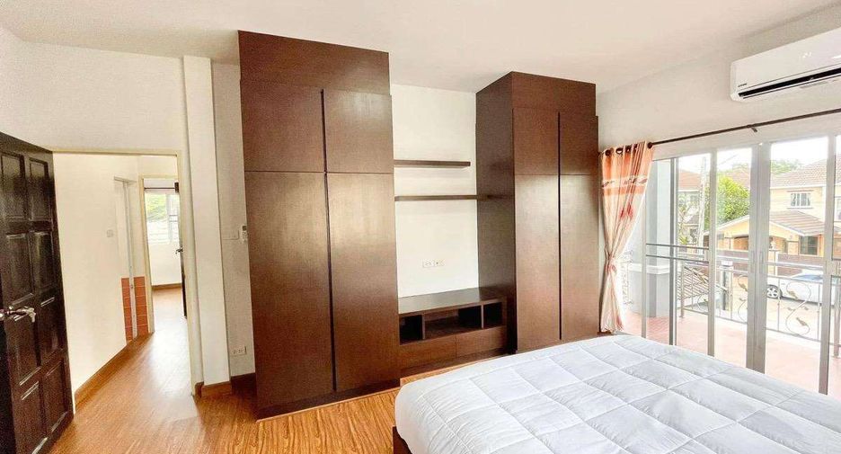 For rent 4 bedrooms house in San Sai, Chiang Mai