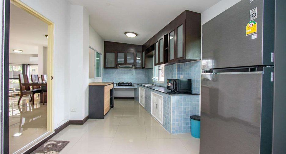For rent 4 bedrooms house in San Sai, Chiang Mai