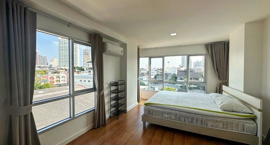 À vendre 1 chambre condo à Khlong Toei, Bangkok