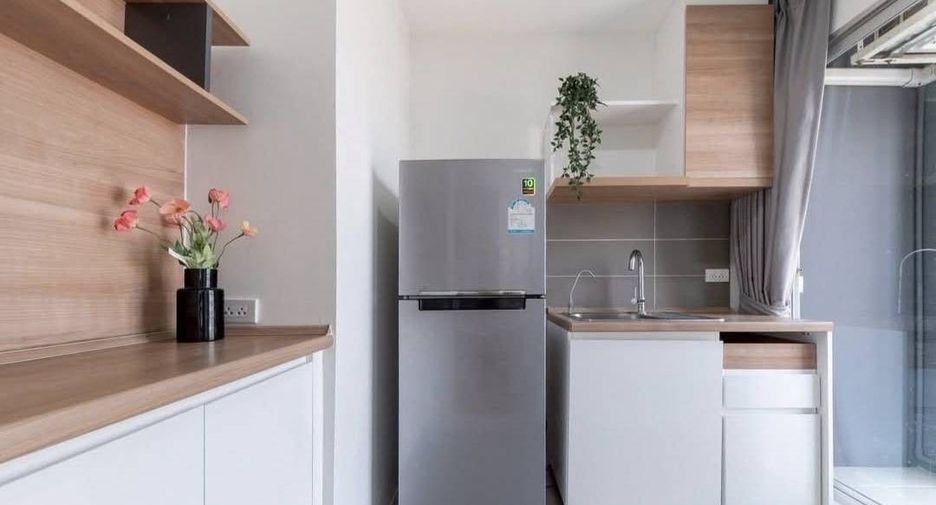 For sale 1 bed condo in Watthana, Bangkok