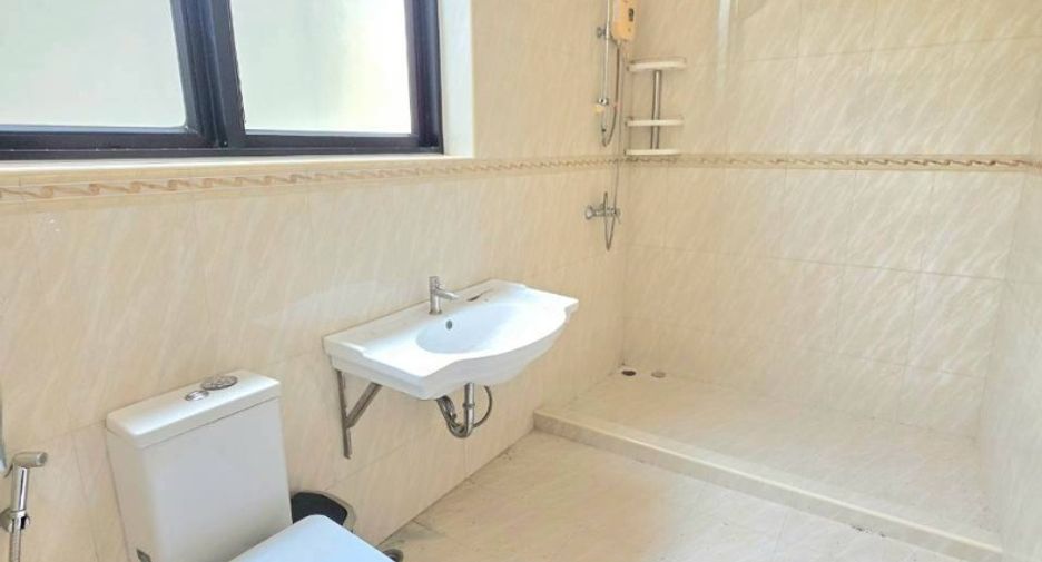 For sale 3 bedrooms villa in Bang Saray, Pattaya
