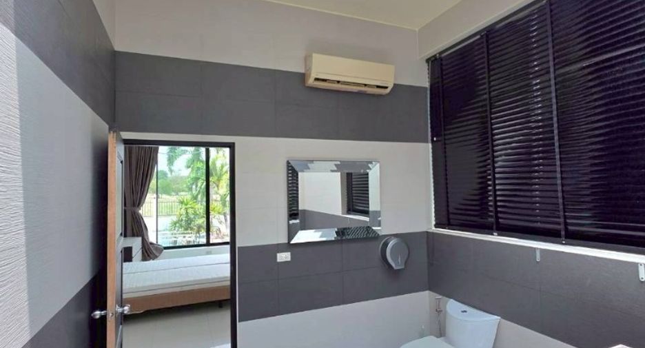 For sale 3 bedrooms villa in Bang Saray, Pattaya
