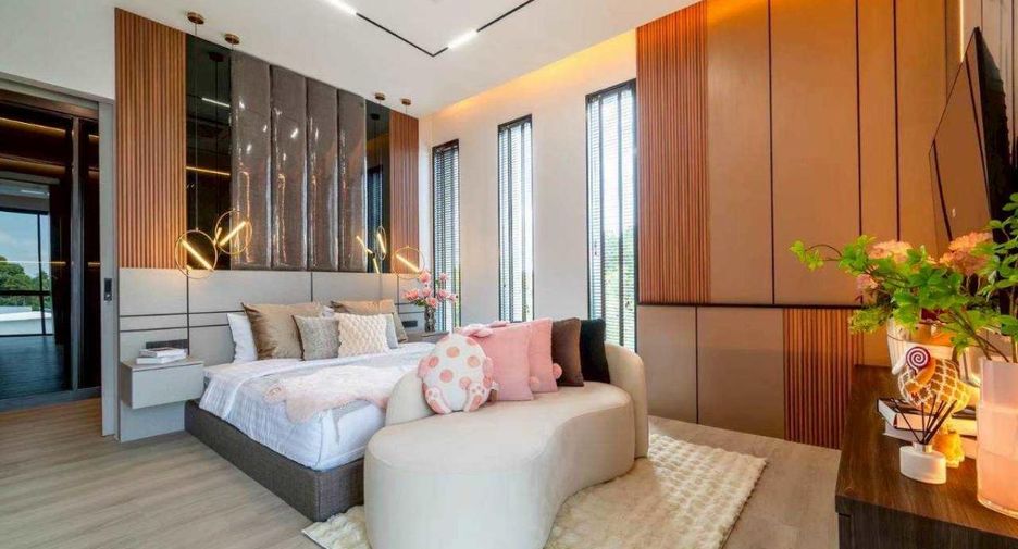 À vendre 4 chambres villa à Bang Lamung, Chonburi