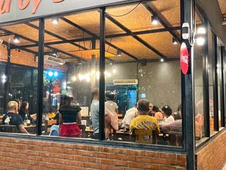 Local comercial en venta de 6 habitaciones en Bang Lamung, Chonburi