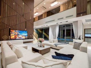 À vendre 5 chambres villa à Bang Lamung, Chonburi