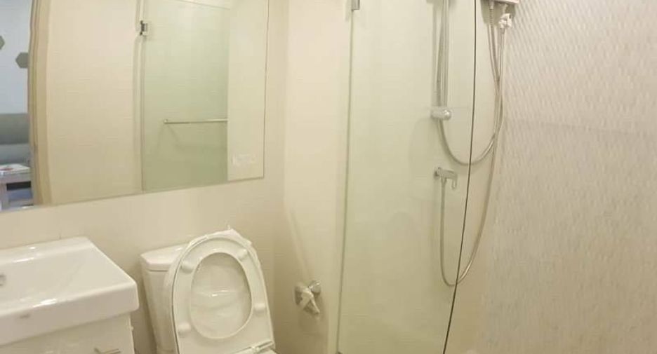 For sale 1 bed condo in Khlong Toei, Bangkok