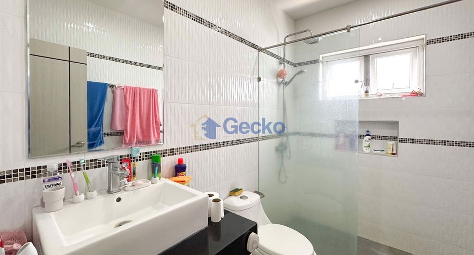 For rent 4 bedrooms house in Bang Lamung, Chonburi
