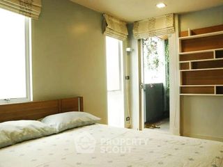 For rent 2 bedrooms condo in Bang Rak, Bangkok