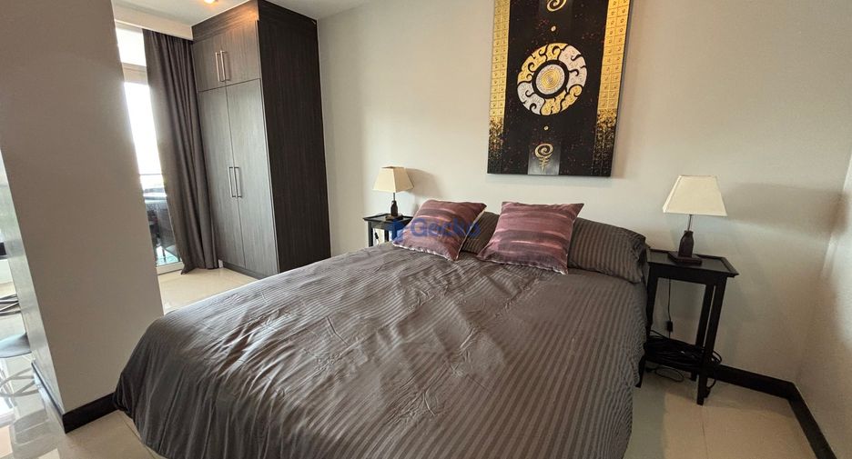 For rent 3 bedrooms condo in Bang Lamung, Chonburi