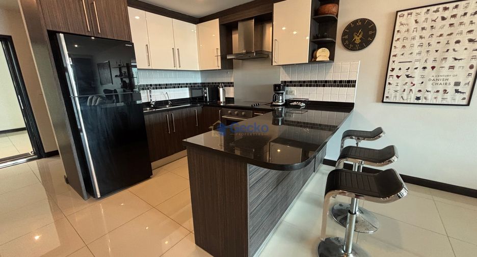 For rent 3 bedrooms condo in Bang Lamung, Chonburi