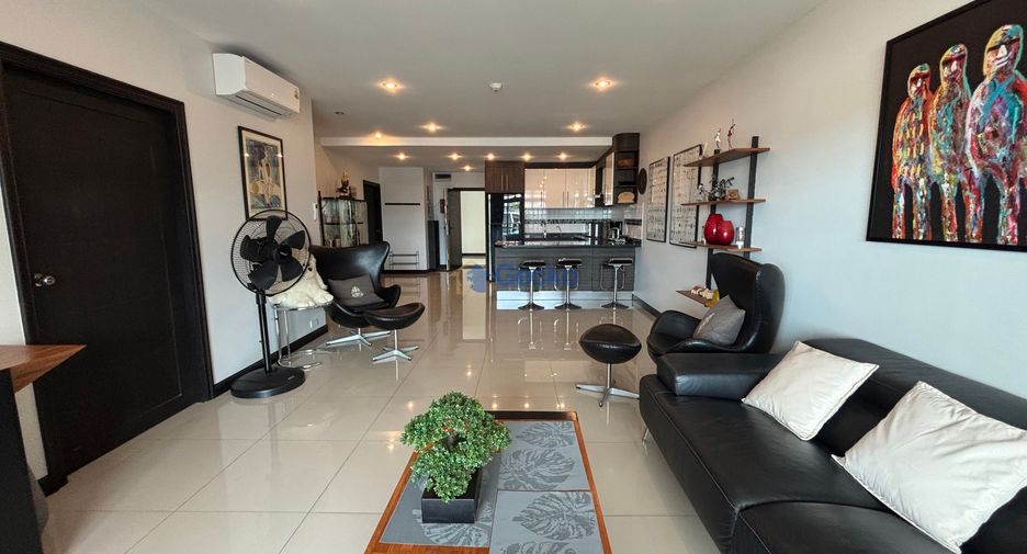 For rent 3 bedrooms condo in Bang Lamung, Chonburi