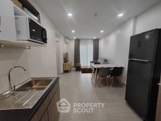 For rent 2 bedrooms condo in Bang Phlat, Bangkok