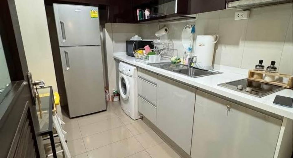 For rent 2 ベッドルーム condo in Pathum Wan, Bangkok