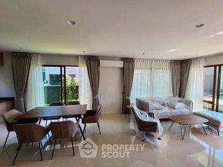 For rent 4 bedrooms house in Bang Kapi, Bangkok
