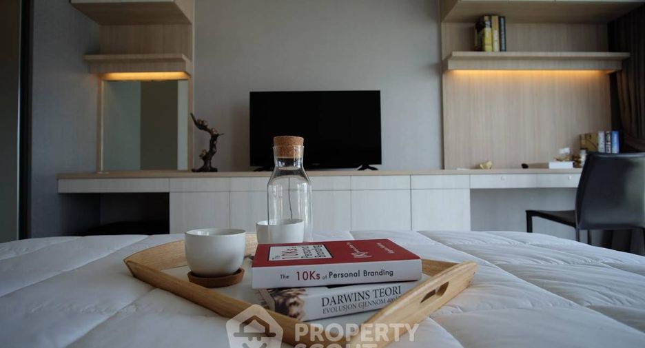 For rent 2 bedrooms condo in Khlong Toei, Bangkok