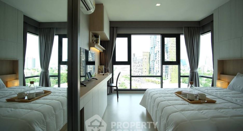 For rent 2 bedrooms condo in Khlong Toei, Bangkok