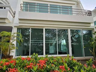 Reihenhaus zur Miete mit 4 Zimmer in Bang Lamung, Chonburi