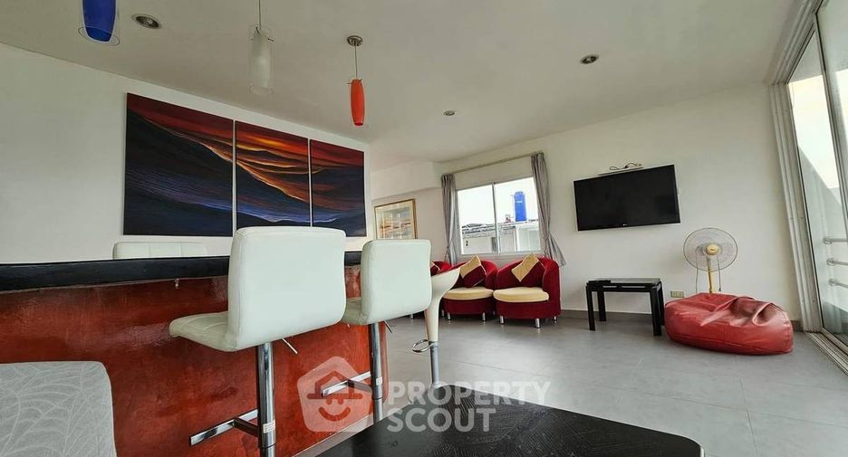 Reihenhaus zur Miete mit 4 Zimmer in Jomtien, Pattaya