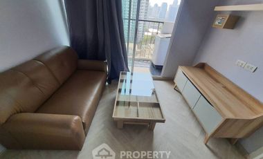 For rent 2 bedrooms condo in Ratchathewi, Bangkok