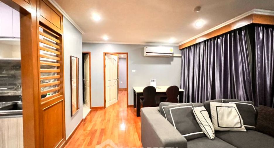 For rent 2 bedrooms condo in Yan Nawa, Bangkok