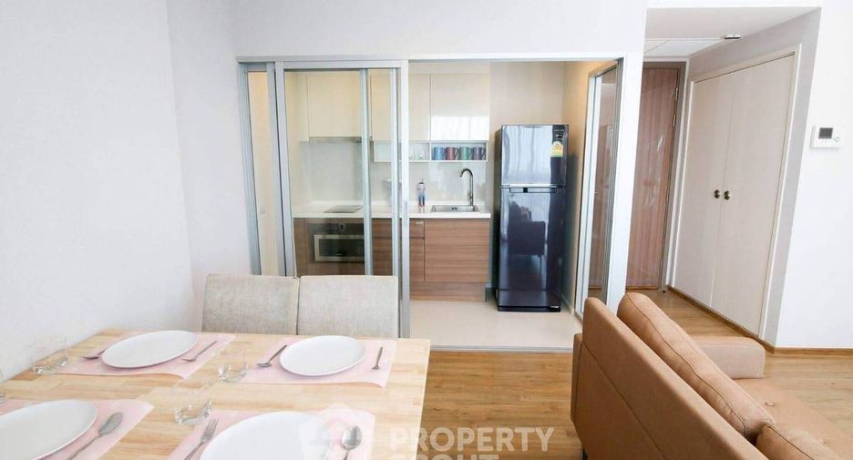 For rent 2 bedrooms condo in Yan Nawa, Bangkok