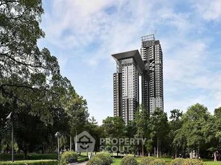 For rent 2 bedrooms condo in Yan Nawa, Bangkok
