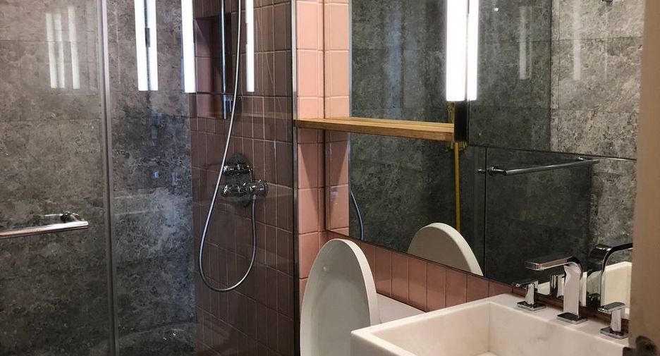 For rent 2 bedrooms condo in Sathon, Bangkok