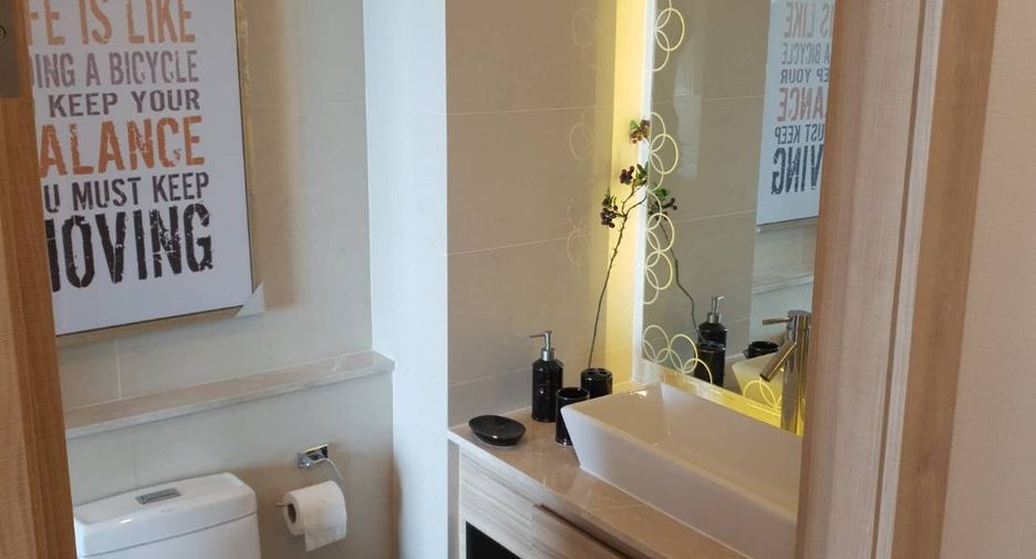 For rent 2 bedrooms condo in Bang Lamung, Chonburi