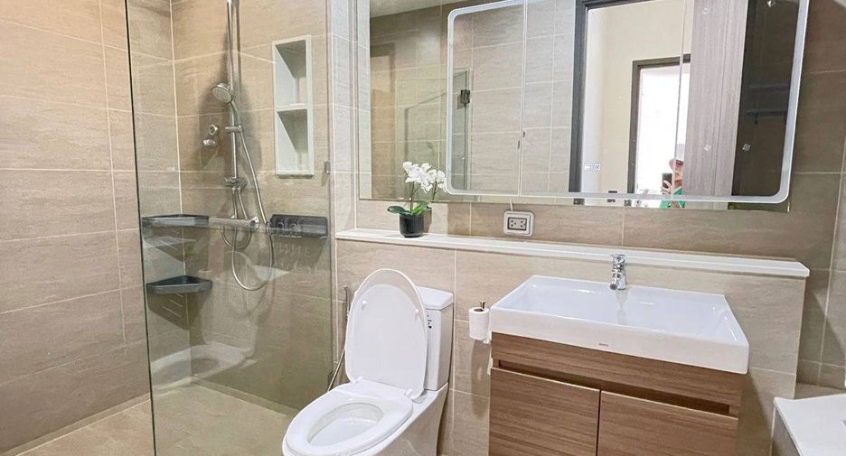 For rent 3 bedrooms condo in Bang Kho Laem, Bangkok