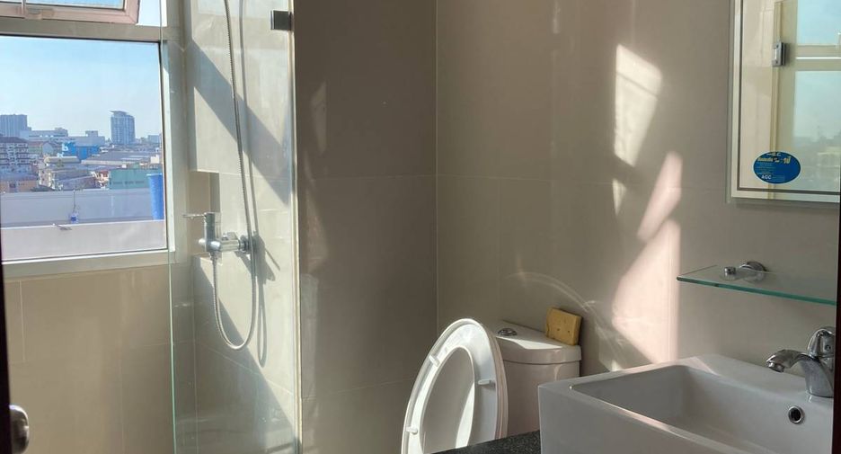 For rent 1 bed condo in Khlong San, Bangkok