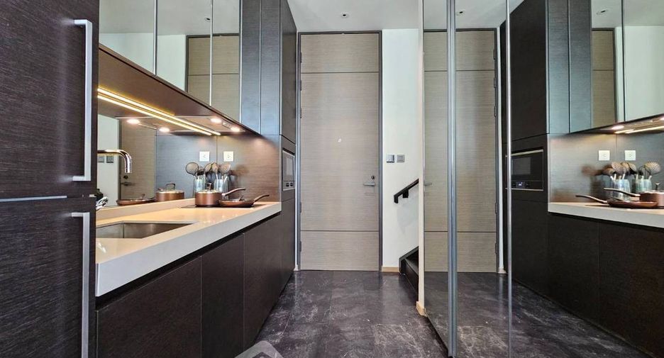 For rent 1 bed condo in Pathum Wan, Bangkok