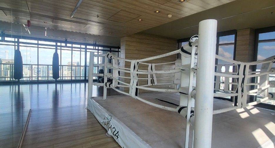 For rent 1 bed condo in Khlong Toei, Bangkok