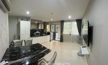 For rent 2 bedrooms condo in Phaya Thai, Bangkok