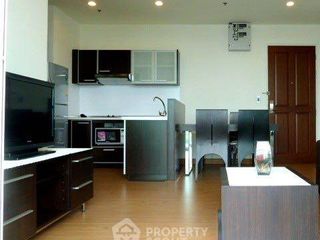 For rent 2 bedrooms condo in Yan Nawa, Bangkok