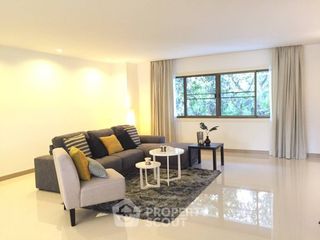For rent 3 bedrooms apartment in Watthana, Bangkok
