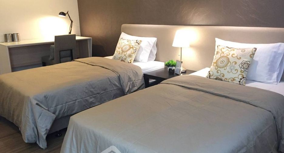 For rent 3 bedrooms apartment in Watthana, Bangkok