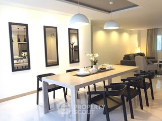 For rent 3 bedrooms apartment in Watthana, Bangkok