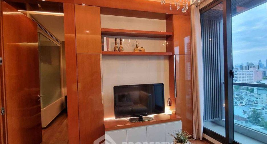 For rent 1 bed condo in Khlong Toei, Bangkok