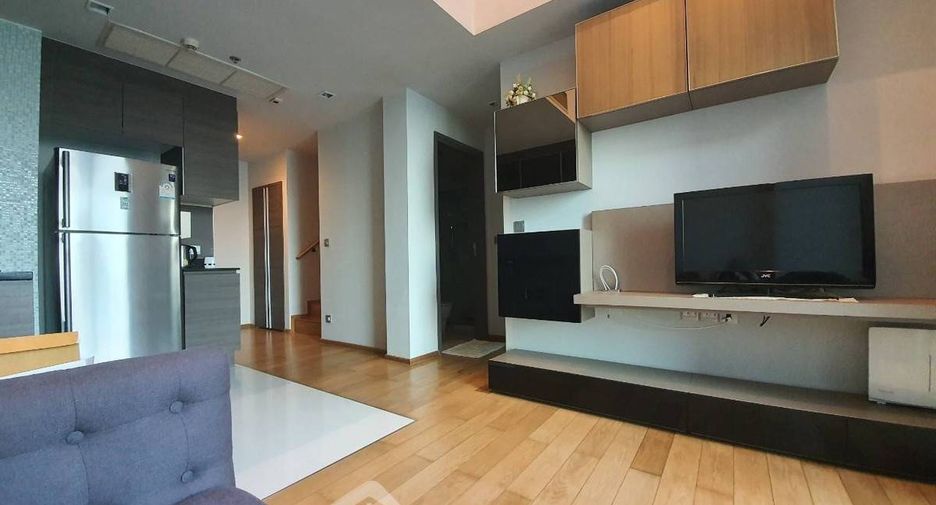 For rent 2 bedrooms condo in Khlong Toei, Bangkok