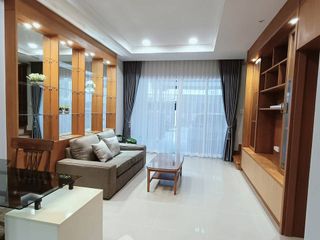 For rent 3 bedrooms townhouse in Lat Krabang, Bangkok
