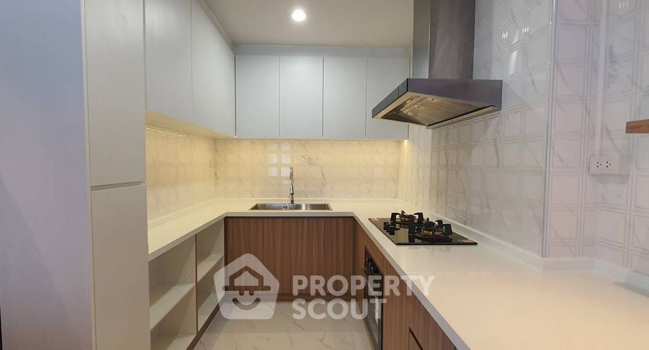 À louer 3 chambres appartement à Pathum Wan, Bangkok